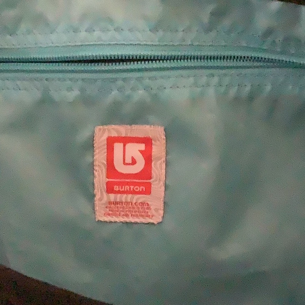 Burton Crossbody / Shoulder Messenger Bag - Picture 9 of 14